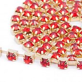 Цепь золотистая стразовая красная, 3.5 мм.