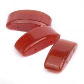Агат красный - бусина с 2-мя отверстиями, 25х10х7 мм.
