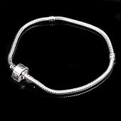 Браслет PNDR 23 см.